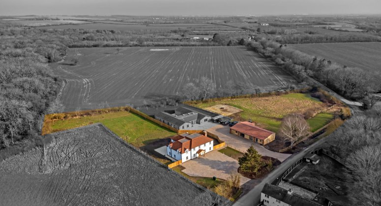 Kenwood House, Wood End Image 1